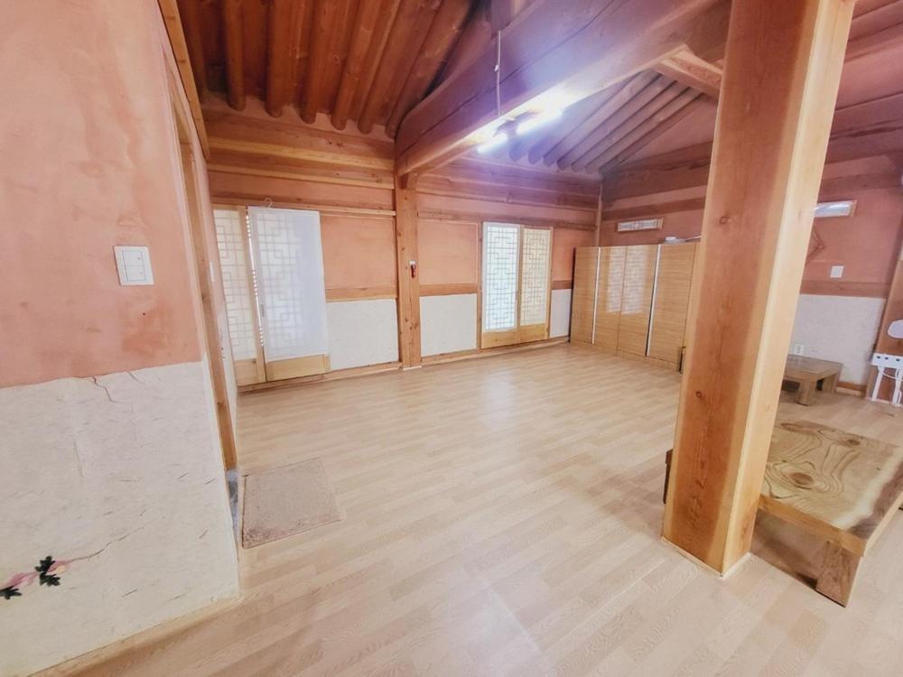 Yeongwol Hwanggung Hanok Pension Room photo